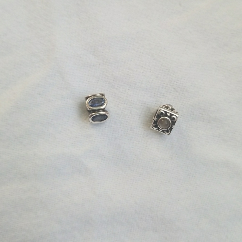 **Charms**Buy one get one